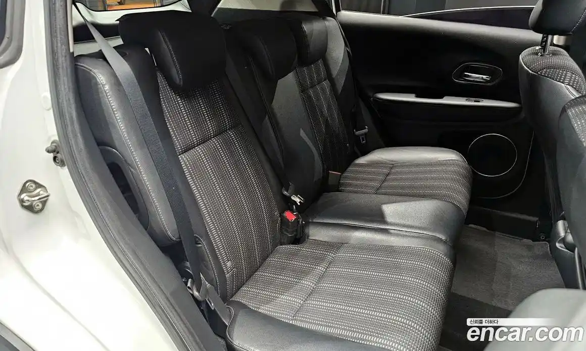 Honda HR-V 2016 1.8 Автомат в Москве № 209786, фото 17