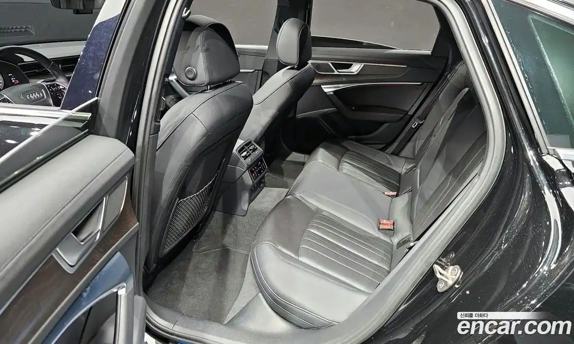 Audi A6 2021 2.0 Автомат в Москве № 212356, фото 8