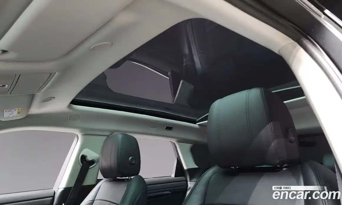 Land Rover Range-Rover Evoque 2021 2.0 Автомат в Москве № 213419, фото 12