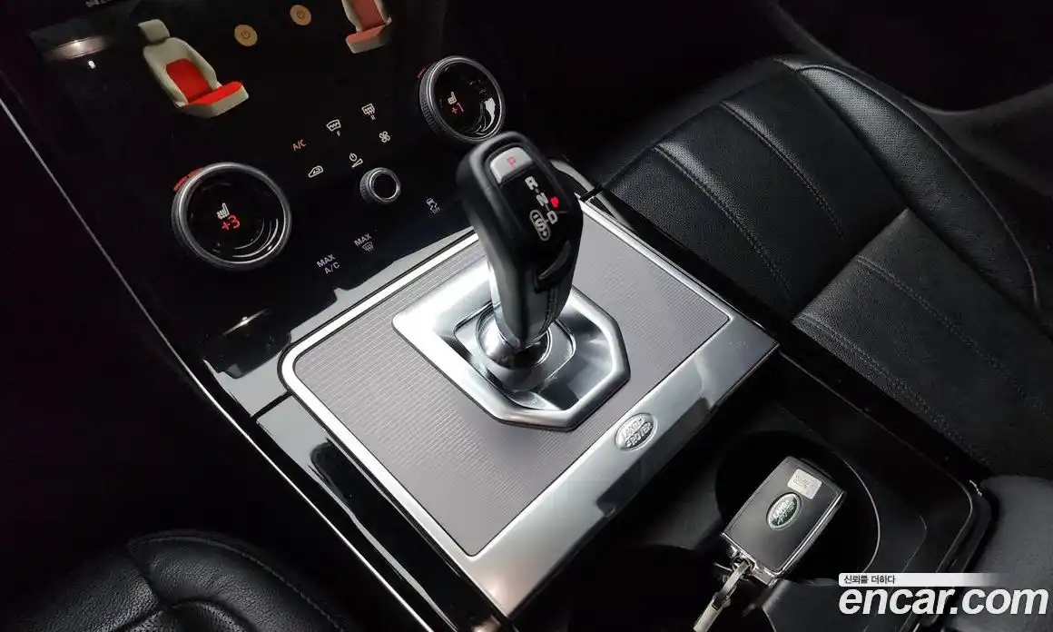 Land Rover Range-Rover Evoque 2021 2.0 Автомат в Москве № 213419, фото 20