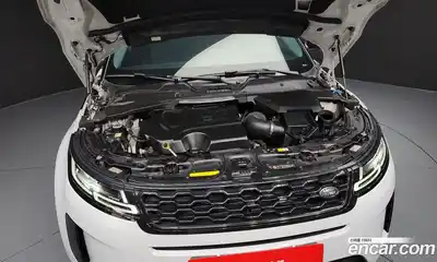 Land Rover Range-Rover Evoque 2021 2.0 Автомат в Москве № 213419, миниатюра 2