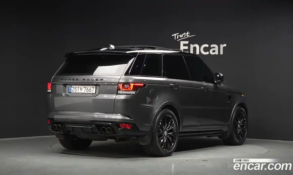 Land Rover Range-Rover Sport 2017 5.0 Автомат в Москве № 213550, фото 16