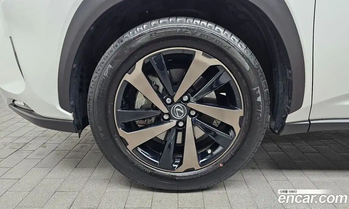 Lexus NX 2021 2.5 Автомат в Москве № 214617, фото 3