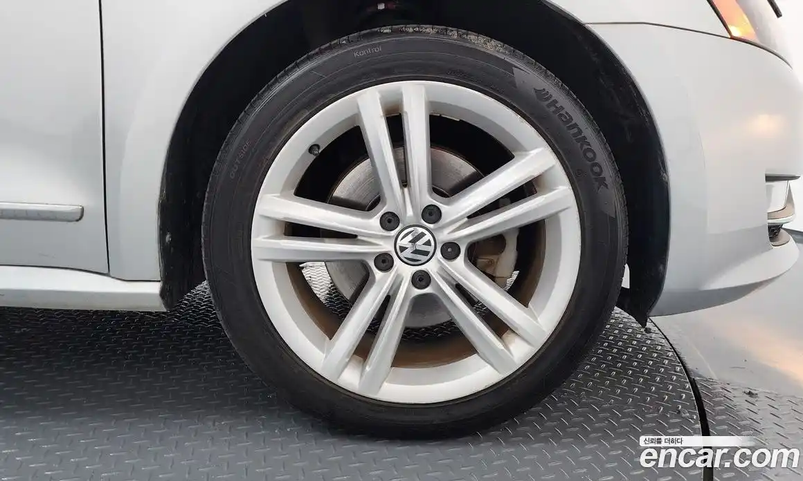 Volkswagen Passat 2014 2.0 Автомат в Москве № 215213, фото 18