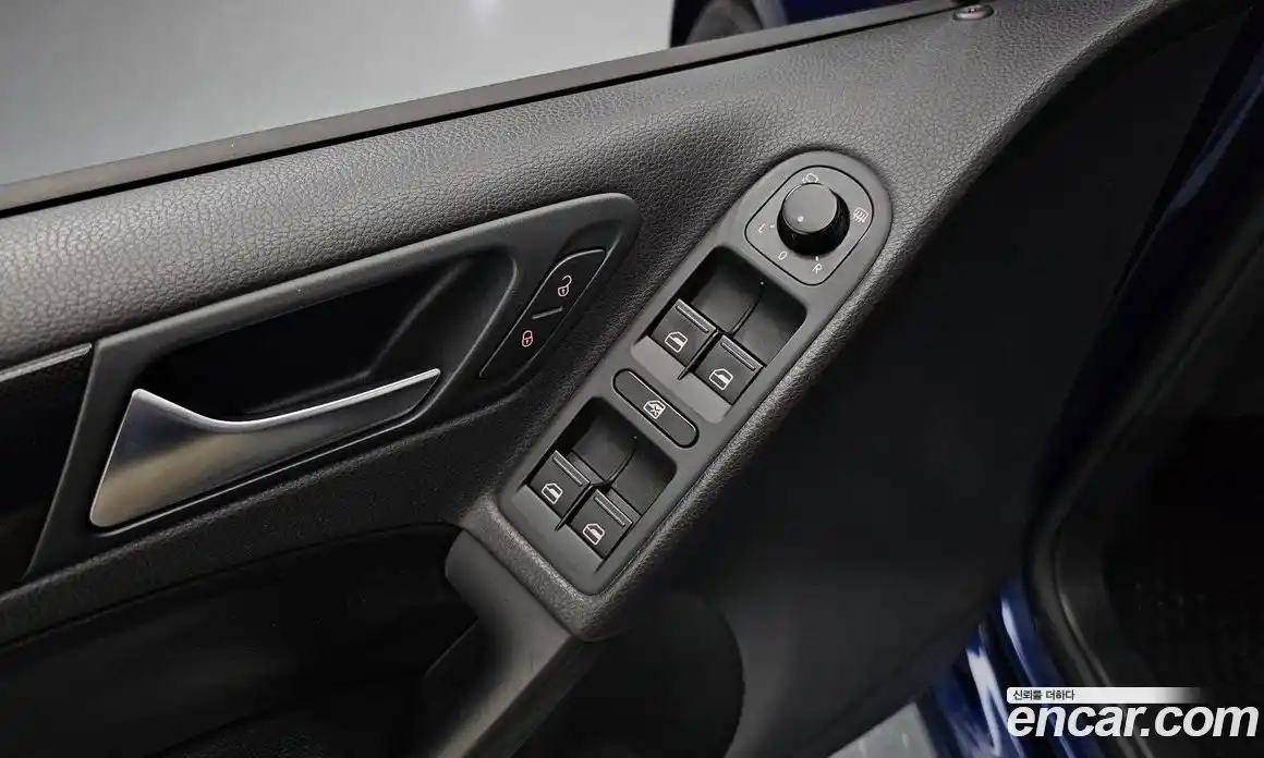 Volkswagen Golf 2012 1.4 Автомат в Москве № 217993, фото 1