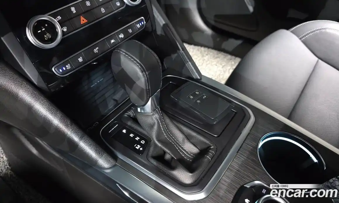 Renault SM6 2024 1.3 Автомат в Москве № 220697, фото 10