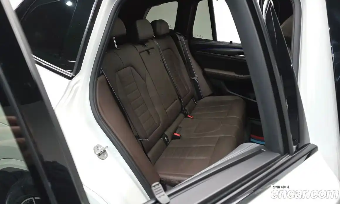 BMW X3 2023 2.0 Автомат в Москве № 228949, фото 3