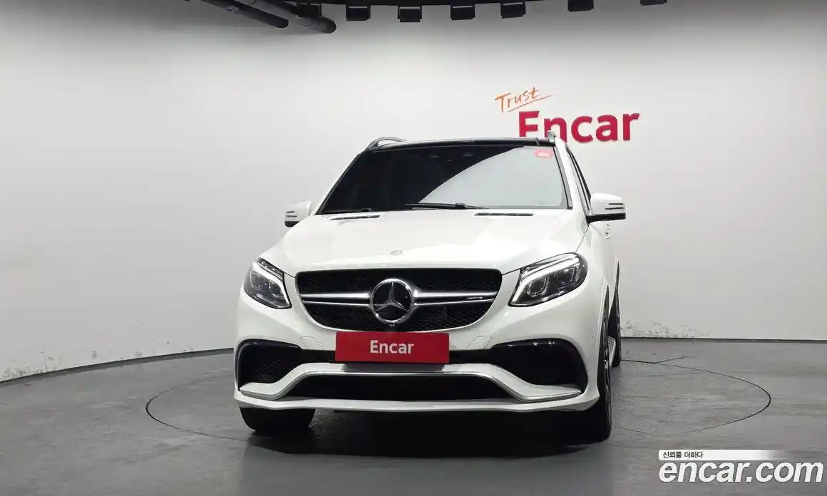 Mercedes-Benz GLE-Class 2016 5.5 Автомат в Москве № 229628, фото 18