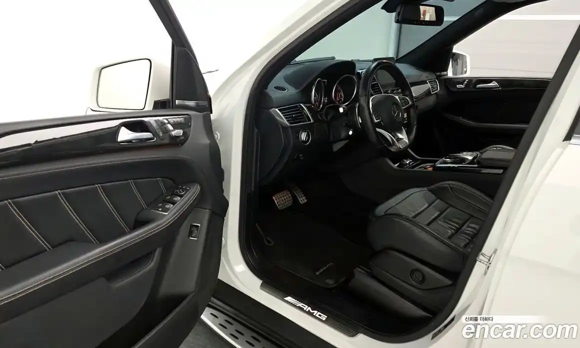 Mercedes-Benz GLE-Class 2016 5.5 Автомат в Москве № 229628, фото 10