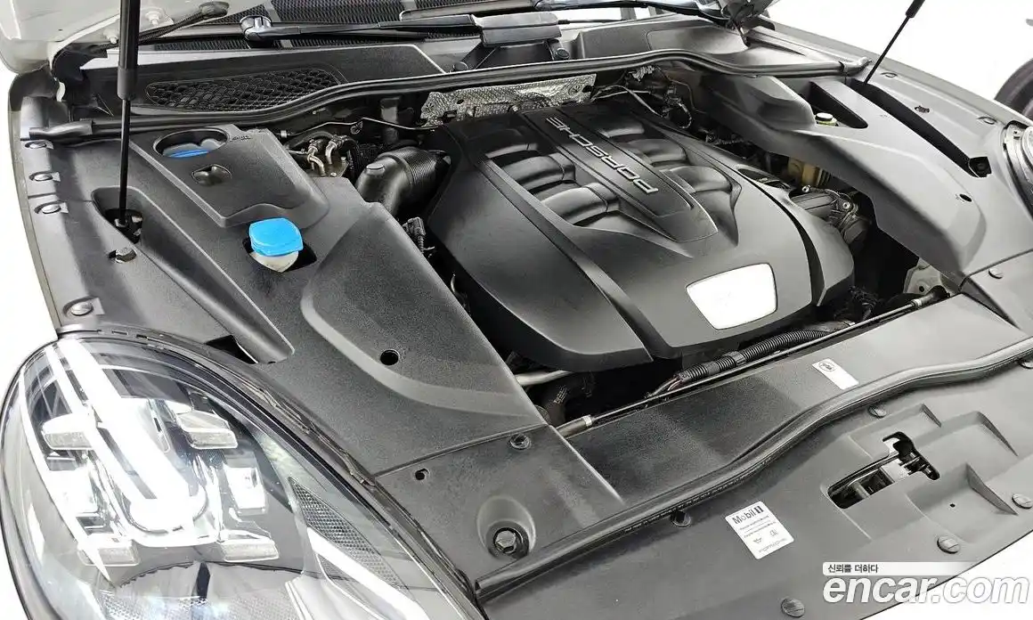 Porsche Cayenne 2017 3.0 Автомат в Москве № 230976, фото 13