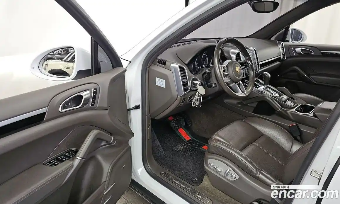 Porsche Cayenne 2017 3.0 Автомат в Москве № 230976, фото 7