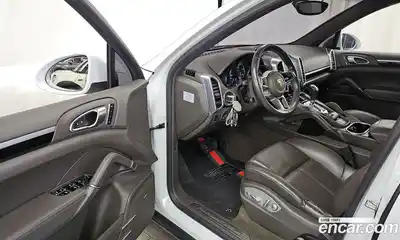 Porsche Cayenne 2017 3.0 Автомат в Москве № 230976, миниатюра 7