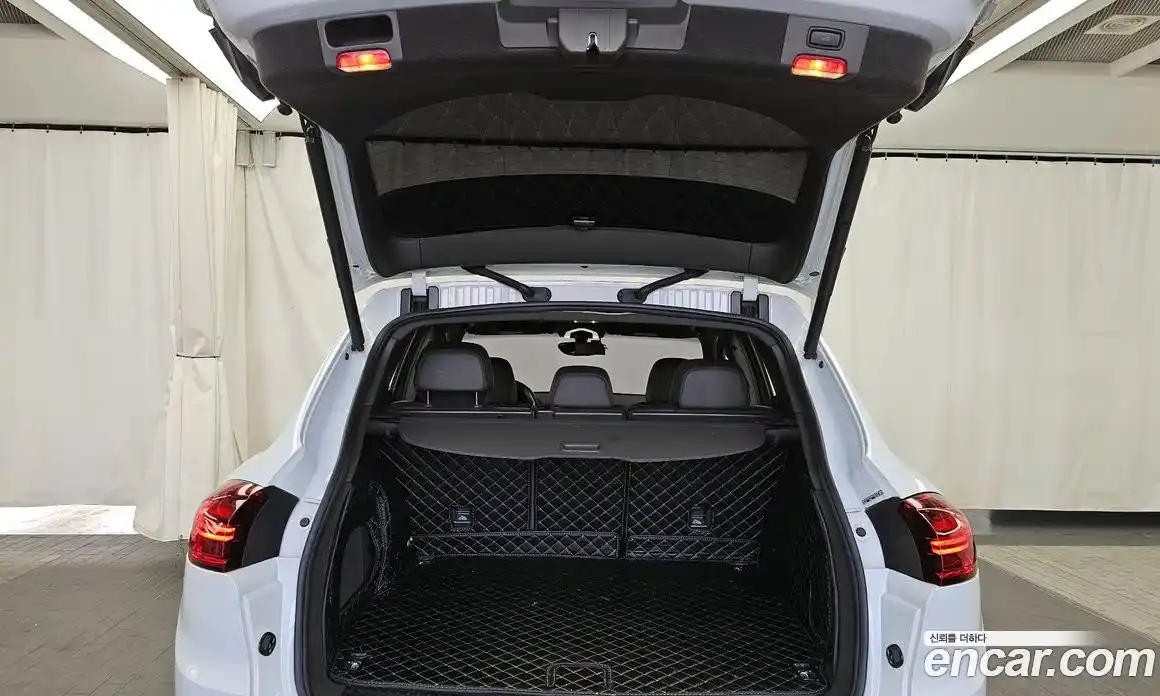 Porsche Cayenne 2017 3.0 Автомат в Москве № 230976, фото 10