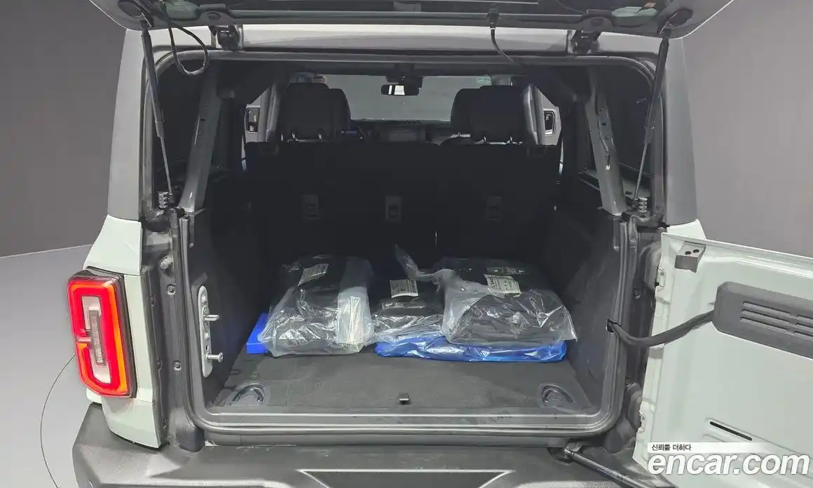 Ford Bronco 2023 2.7 Автомат в Москве № 233224, фото 4