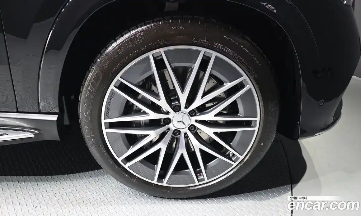 Mercedes-Benz GLE-Class 2026 3.0 Автомат в Москве № 237719, фото 13