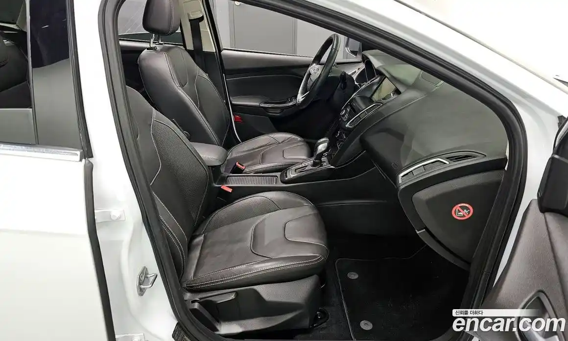 Ford Focus 2016 1.5 Автомат в Москве № 255516, фото 17