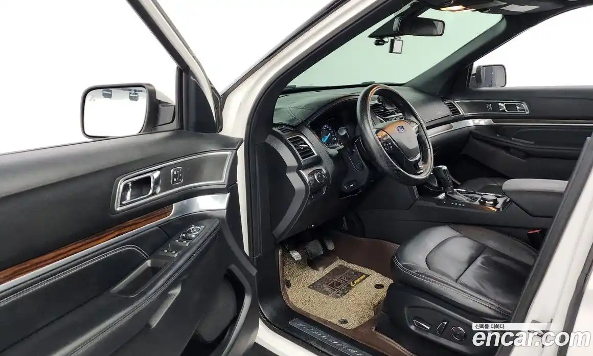 Ford Explorer 2017 2.3 Автомат в Москве № 255679, фото 7