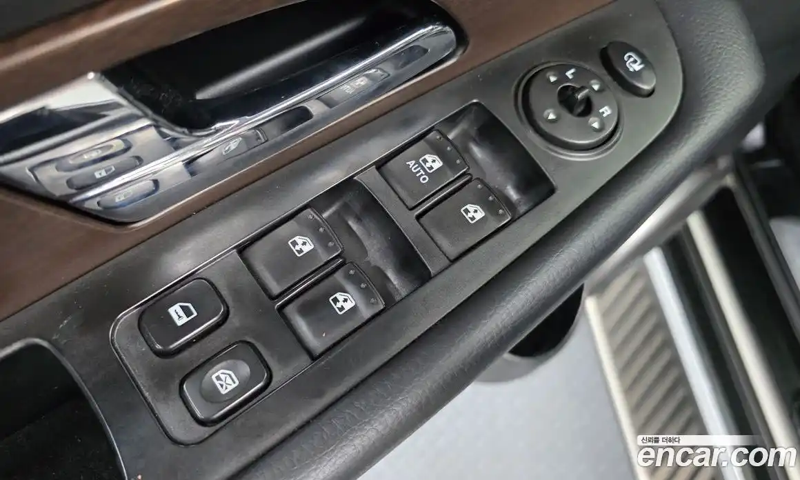 SsangYong Rexton 2013 2.0 Автомат в Москве № 25687, фото 7