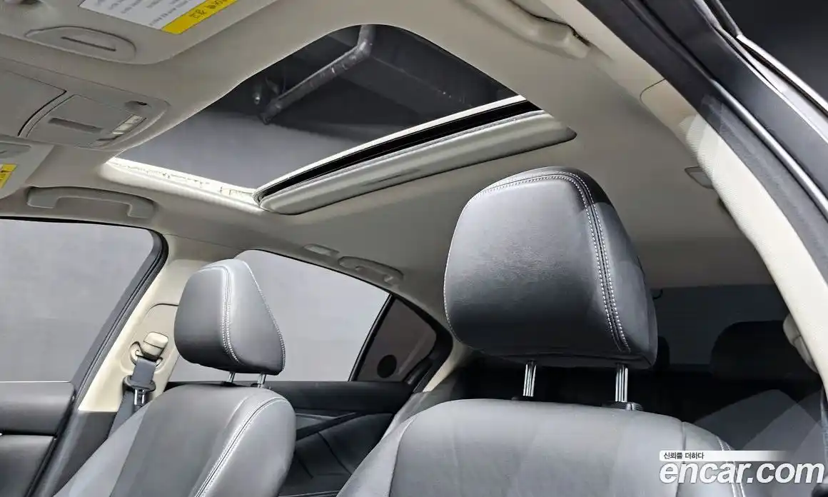 Infiniti Q50 2016 2.1 Автомат в Москве № 266540, фото 4