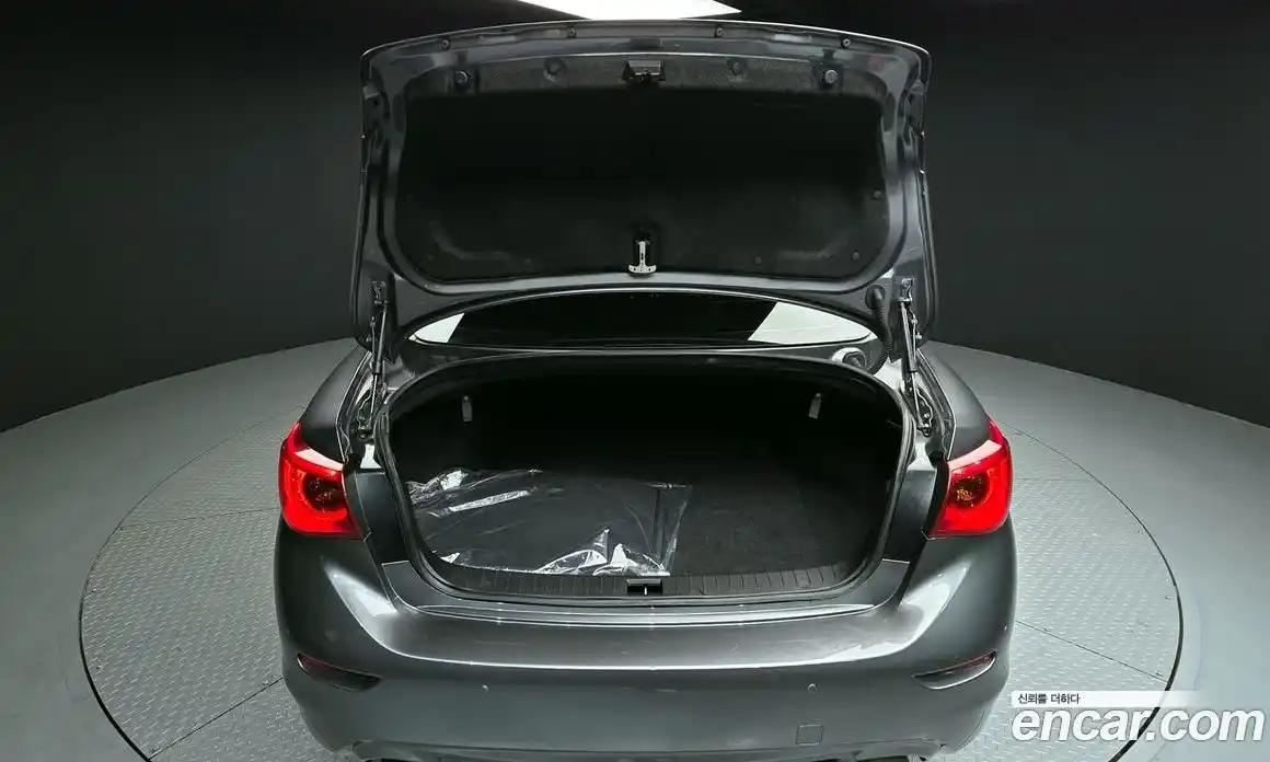 Infiniti Q50 2016 2.1 Автомат в Москве № 269756, фото 8