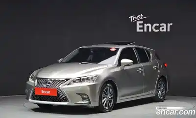 Lexus CT200h 2018 1.8 Автомат в Москве № 272413, миниатюра 12