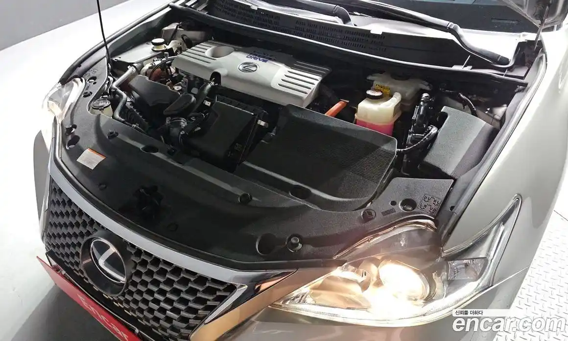 Lexus CT200h 2018 1.8 Автомат в Москве № 272413, фото 17