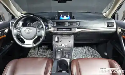 Lexus CT200h 2018 1.8 Автомат в Москве № 272413, миниатюра 7