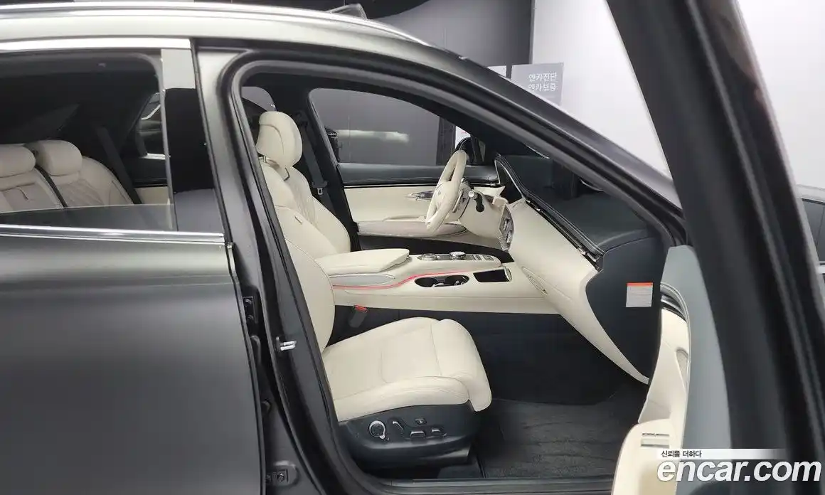 Genesis GV70 2024 0.1 Автомат в Москве № 27836, фото 11