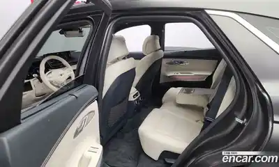 Genesis GV70 2024 0.1 Автомат в Москве № 27836, миниатюра 8