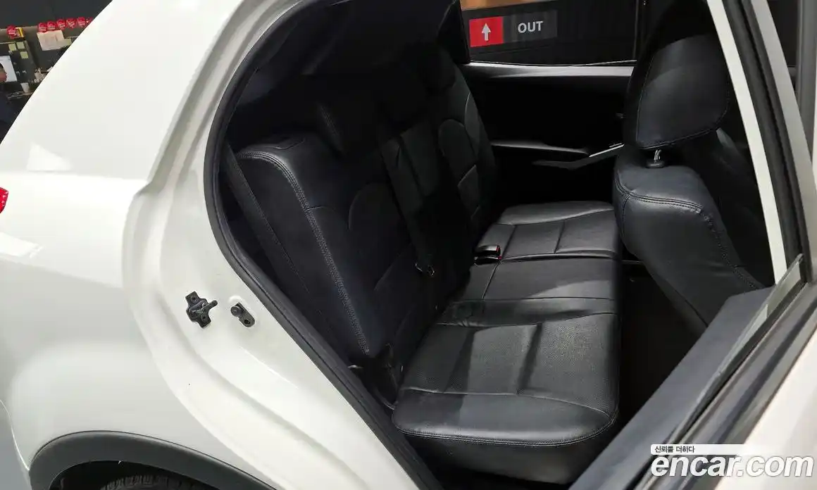 SsangYong Korando 2015 2.0 Автомат в Москве № 28798, фото 15