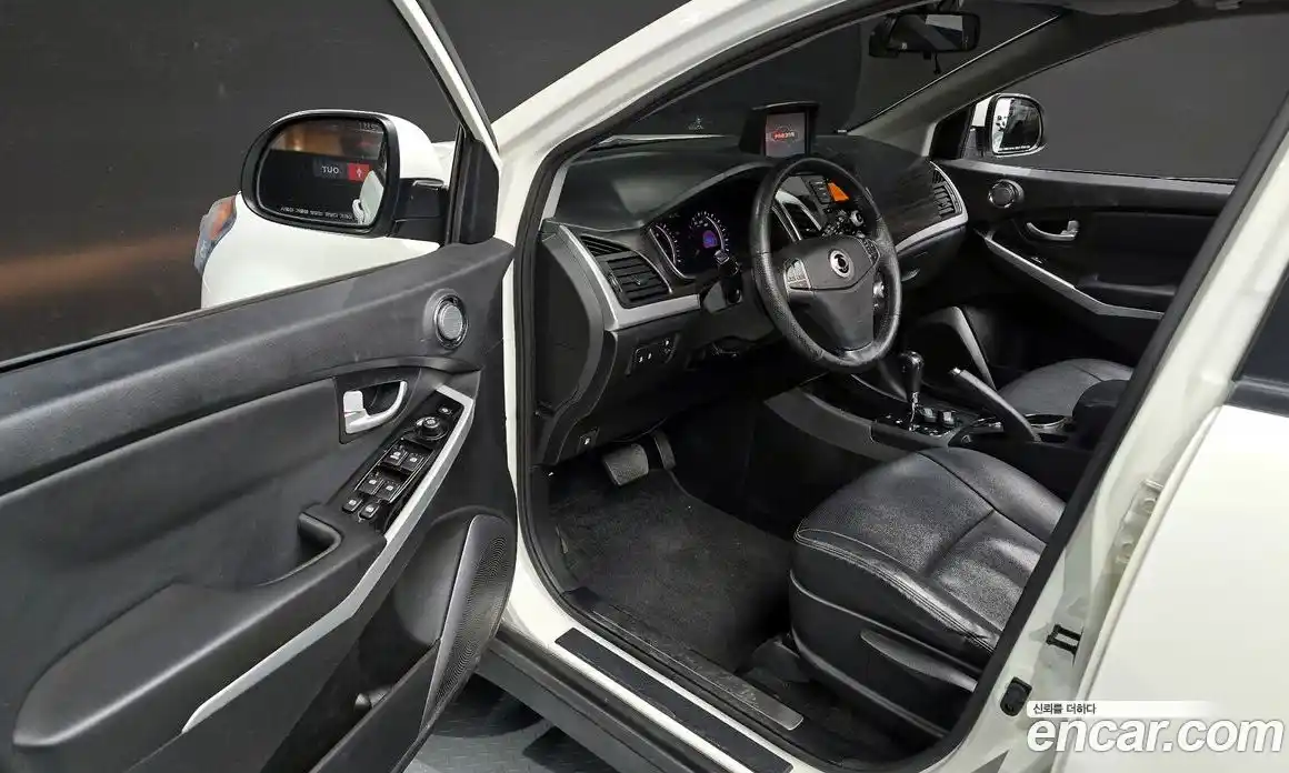 SsangYong Korando 2015 2.0 Автомат в Москве № 28798, фото 20