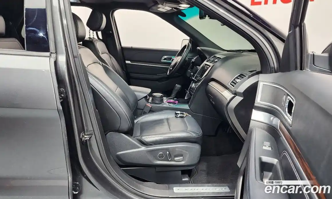 Ford Explorer 2017 2.3 Автомат в Москве № 295776, фото 17