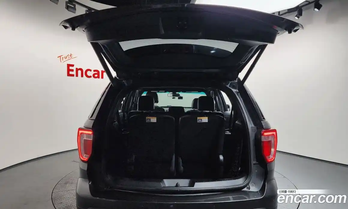 Ford Explorer 2017 2.3 Автомат в Москве № 295776, фото 2