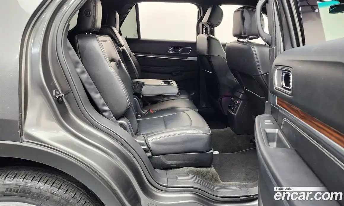 Ford Explorer 2017 2.3 Автомат в Москве № 295776, фото 5