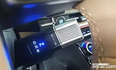 Hyundai Santa Fe 2025 2.5 Автомат в Москве № 303143, миниатюра 3