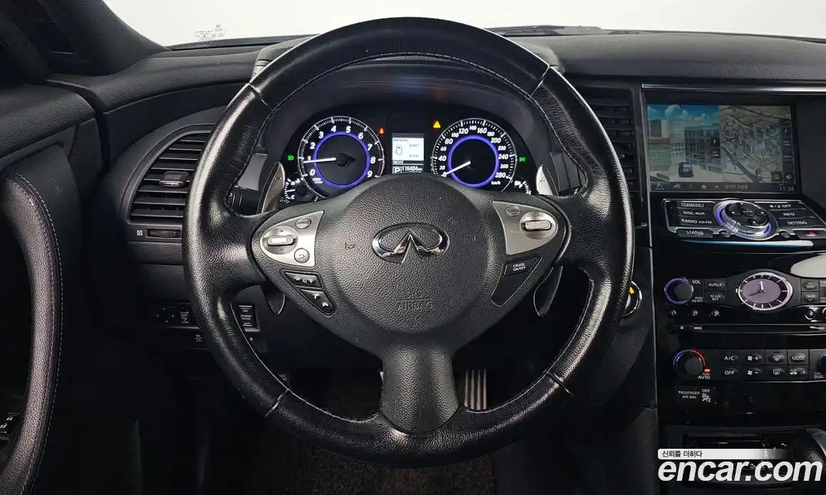 Infiniti QX70 2017 3.7 Автомат в Москве № 305311, фото 11