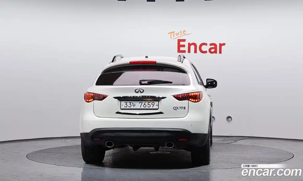 Infiniti QX70 2017 3.7 Автомат в Москве № 305311, фото 14