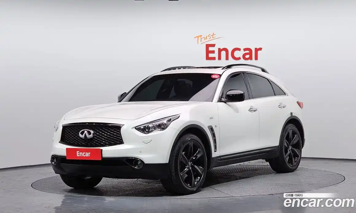 Infiniti QX70 2017 3.7 Автомат в Москве № 305311, фото 10