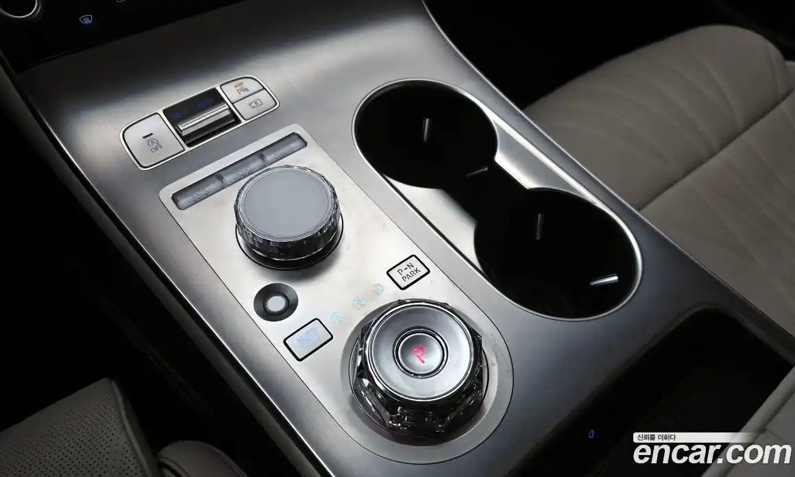 Genesis GV70 2026 2.5 Автомат в Москве № 308489, фото 14