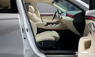 Genesis GV70 2026 2.5 Автомат в Москве № 308489, миниатюра 2