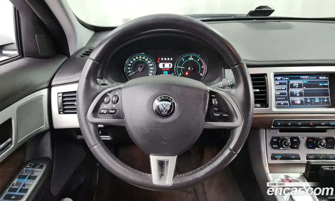 Jaguar XF 2015 2.2 Автомат в Москве № 314089, фото 13