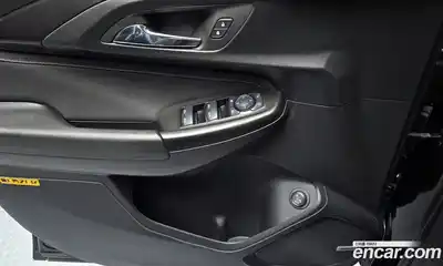 Chevrolet TrailBlazer 2023 1.3 Автомат в Москве № 327156, миниатюра 10