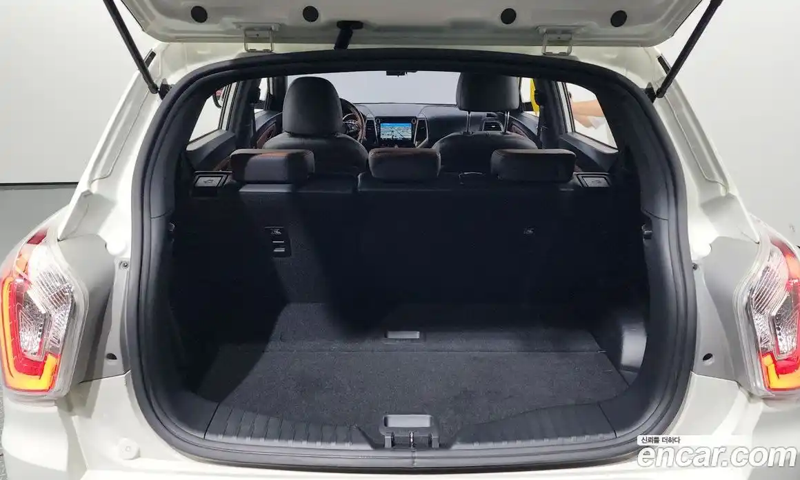 SsangYong TIBOLI 2019 1.6 Автомат в Москве № 32917, фото 20