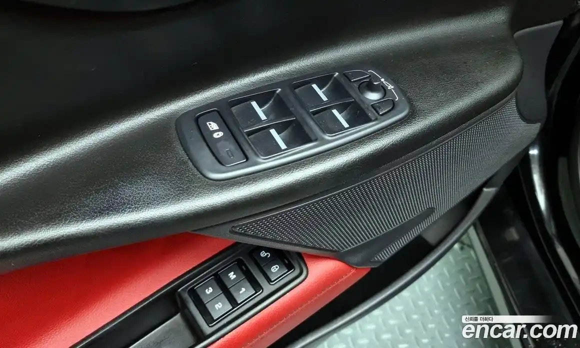 Jaguar XE 2016 2.0 Автомат в Москве № 331527, фото 10