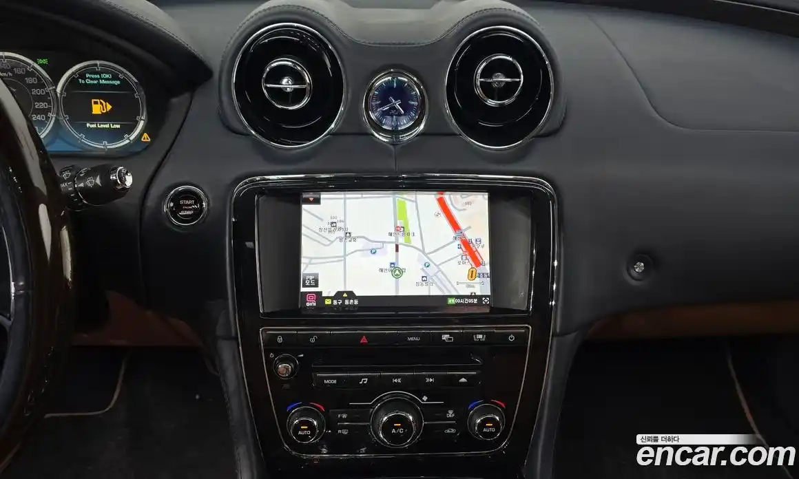 Jaguar XJ 2011 5.0 Автомат в Москве № 335828, фото 8