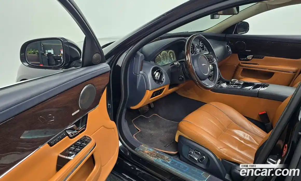 Jaguar XJ 2011 5.0 Автомат в Москве № 335828, фото 9