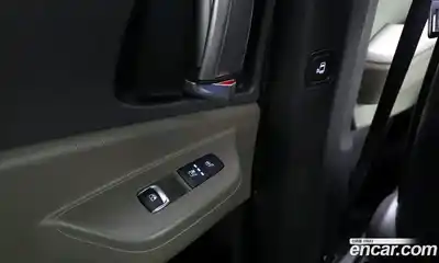 Kia Canival 2024 2.2 Автомат в Москве № 338490, миниатюра 4