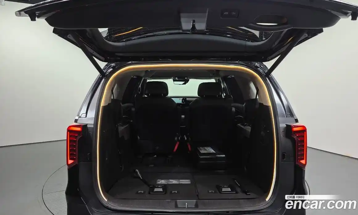 Kia Canival 2024 2.2 Автомат в Москве № 338490, фото 9