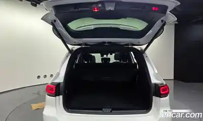 Mercedes-Benz GLB-Class 2023 2.0 Автомат в Москве № 339572, миниатюра 7