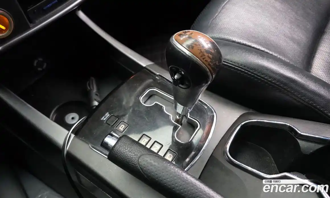 SsangYong Korando 2015 2.0 Автомат в Москве № 341671, фото 9